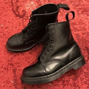 BRAND NEW📢Dr. Martens Mono 1460 black smooth